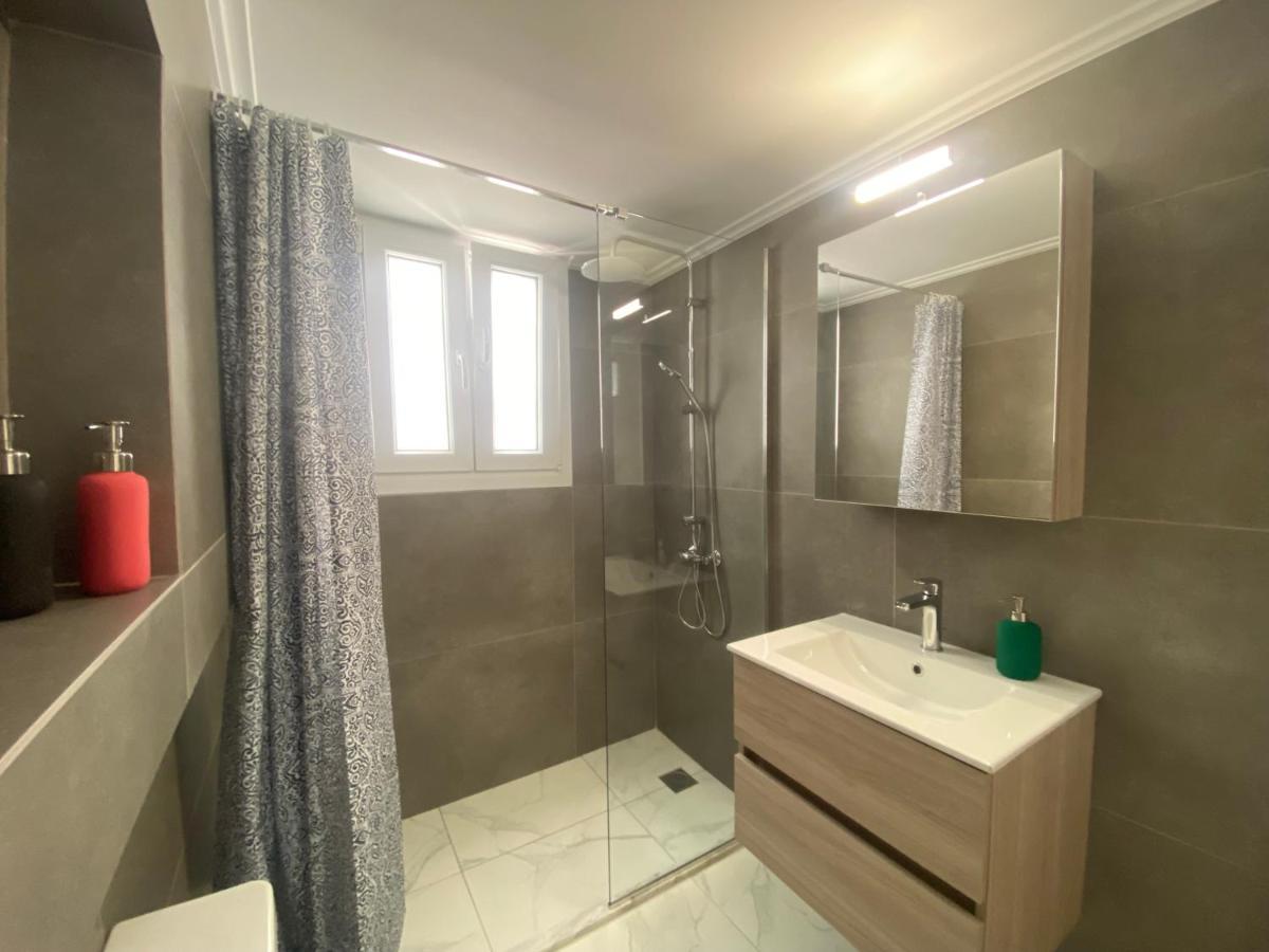Faliro Comfort Apartment 10 Mins Walking To The Beach Atena Exterior foto